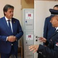 Ministar Gašić obišao pripadnike Policijske uprave u Pirotu: Zadovoljavajuća bezbednosna situacija u tom gradu (video)
