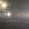 Sneg već pravi haos po Srbiji A padaće celu noć: Lančani sudar kod Stare Pazove, dramatični snimci na srpskim putevima…