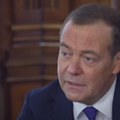 Медведев одговорио камерону: Тупи Британац би требало да зна да ћемо одговорити нуклеарком!