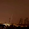 Najnovije upozorenje RHMZ na jak pljusak, grad i olujni vetar: Očekuju se i superćelijske oluje! Sve se menja u naredna 3…