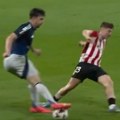 Da li je ovo Megvajer ili Ronaldinjo? Društvene mreže u neverici posle ovog poteza kod prvog gola Mančestera