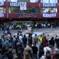 Protestovali ispred Ekonomskog fakulteta: Poziv na bojkot onlajn nastave (video)