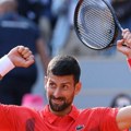 Divan pogled na Novakov boks u meču protiv Zvereva