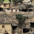 Avganistan: Spasioci ne uspevaju da dopru do ljudi zatrpanih pod ruševinama
