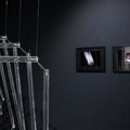 Uzbudljiv svet “S one strane ogledala” Odil Dek: Izložba čuvene francuske arhitektkinje u Galeriji DOTS