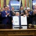 Trump potpisao zakon o finansiranju, okončana najduža blokada američke vlade ikad