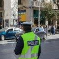 Maloletnička banda pretukla devojku (20), pa je opljačkali: Uhapšeno četvoro dece do 16 godina, dvojica povratnici