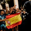 Protest i kontraprotest u španskoj enklavi u Africi zbog upada migranata, policija sprečavala sukobe