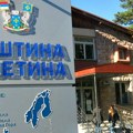 Opština Čajetina refundira 10.000 dinara za udžbenike svim osnovcima