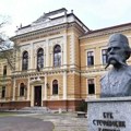 Roditelji učenika Jovine odgovorili Vučiću: Da li smo mi krivi što je 54 profesora zamenjeno