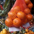 Da li ste se zapitali zašto se pomorandže prodaju baš u crvenim mrežicama?