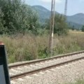 Troje ljudi poginulo u sudaru voza i automobila kod Lazarevca: U kolima bili otac i dvoje dece i još jedna osoba!