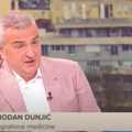 "Spavanje na ovakvom dušeku... pa mi smo kao na roštilju" Dr Dunjić zgranuo: Ne možete da pijete vitamine i onda da legnete…