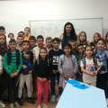 Većnica Stojanović ispunila obećanje: Počeli škola engleskog i IT obuka