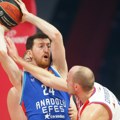 Efes "zaključao" Osmanija