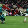 Pčelice opasno bocnule šampiona: Četvrti vezani poraz Liverpula