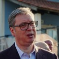 Vučić u poseti Aranđelovcu, obilazi Šumadijski kutak u Raniloviću (video)