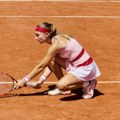 Srpkinja pobeđuje s napuknutim ligamentima: "Flasteri su tu zbog simetrije"!