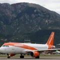 Policija proverava srpske državljane Pojačane kontrole na aerodromu u Tivtu: Zadržan čarter let iz Beograda