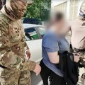 Podmetnula bombu ruskom bezbednjaku: FSB objavio snimak hapšenja Ruskinje (30) usred Moskve (video)