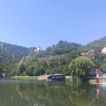 Tela dvojice muškaraca izvučena iz Đetinje na gradskoj plaži u Užicu