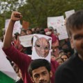 Policija u Indiji suzavcem i vodenim topovima rasterala hiljade mladih demonstranata