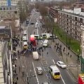 Demonstranti napali policiju u Londonu Usledio brutalan odgovor, izbio haos na ulicama (video)