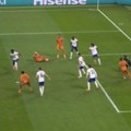 Entoni Tejlor ponovo u centru pažnje: Da li je sa pravom poništio pogodak Holandije protiv Francuske? (video)