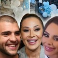 U vili Ražnatovića danas organizovano tajno slavlje: Na kapiji baloni, unutra prava magija! Uneli veliki mesec