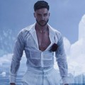 On je misteriozni pevač o kojem bruji internet! O svemu se ćutalo tri godine, a sada je Davor spreman da osvoji muzičku scenu…