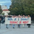 Protestna šetnja "Obraz uz obrazovanje" u Novom Sadu - podrška prosvetarima i đacima