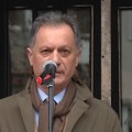 „Pravda je slepa, ali pravosuđe nije“: Ispred Ustavnog suda protest povodom političkih pritisaka na pravosuđe