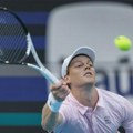Siner pokazao znake ranjivosti, Mikelsen nije uspeo da ga slomi, Italijan u četvrtfinalu Majamija