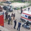 Žena u kritičnom stanju! Pala s 4. sprata na balkon na prvom. Drama u Novom Pazaru: Konstatovani prelomi obe noge i povrede…