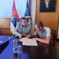 Uručeni ugovori za plastenike: podršku dobilo 35 porodica sa područja Užica