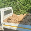 Velika policijska akcija u Podgorici: U kući zatečeno više od 50 stranaca, pronađeno na stotine uređaja i novac