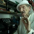 Deda Mijo gazi desetu deceniju, ali i dalje pravi i popravlja harmonike: Dokaz da su godine samo broj