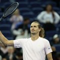 Siloviti Zverev! "Ometlao" Kineza za 56 minuta i zakazao duel sa Đokovićem