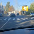 Zapalio se automobil na Dorćolu, stvaraju se gužve (FOTO)