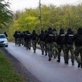 MUP se oglasio u vezi sa postupanjem prema iregularnim migrantima: Srpska policija radi u skladu sa zakonima i načelom…
