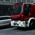 Gori kontejner u centru Beograda! Dim prekrio ulicu, vatrogasne ekipe na terenu (foto/video)