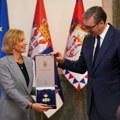 Vučić poručio Klaudiji Teni: "Beskrajno smo zahvalni što nikada niste odbijali razgovor" FOTO/VIDEO