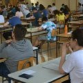 Osmaci danas polažu malu maturu Prvi deo završnog ispita počinje u devet časova, na redu srpski jezik ovo je deset stvari koje…