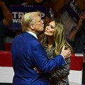 Da li je zloglasni Epstajn upoznao Melaniju s Donaldom Trampom? Amerika na nogama zbog ovih tvrdnji, prva dama preti tužbom
