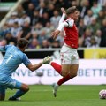 (VIDEO) Da li je Arsenal oštećen za penal u Njukaslu?