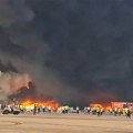 Летови обустављени, ватрогасци никако да савладају ватрену стихију: Огроман пожар захватио аеродром у Бангладешу