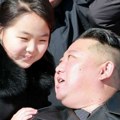 Kim Džong Un sa ćerkom prvi put posetio mauzolej predaka za Novu godinu