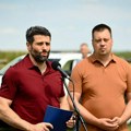 Dve opozicione stranke tvrde da šef naprednjaka Zvezdare koristi javna sredsta za kampanju