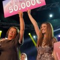 I ona i ćerka pobedile u rijalitiju, a i dalje konobariše: Na TV-u gledala zetovu aferu, a u penziju još neće