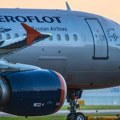 Ruskinje sa koferima jurile avion po platformi: Zakasnile na let, pa predate FSB
